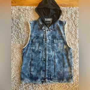 Distressed unisex sleeveless jean jacket with a detachable hood